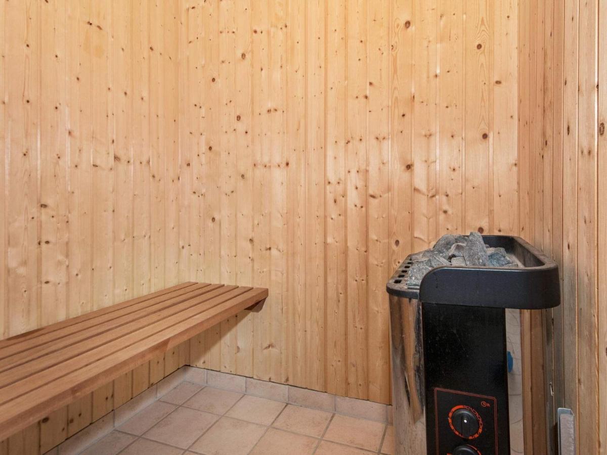 8 Person Holiday Home In Ulfborg Екстериор снимка