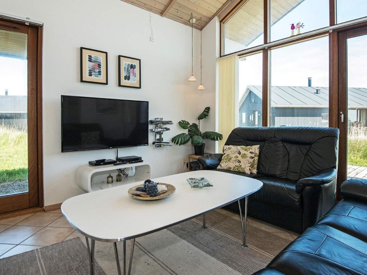 8 Person Holiday Home In Ulfborg Екстериор снимка