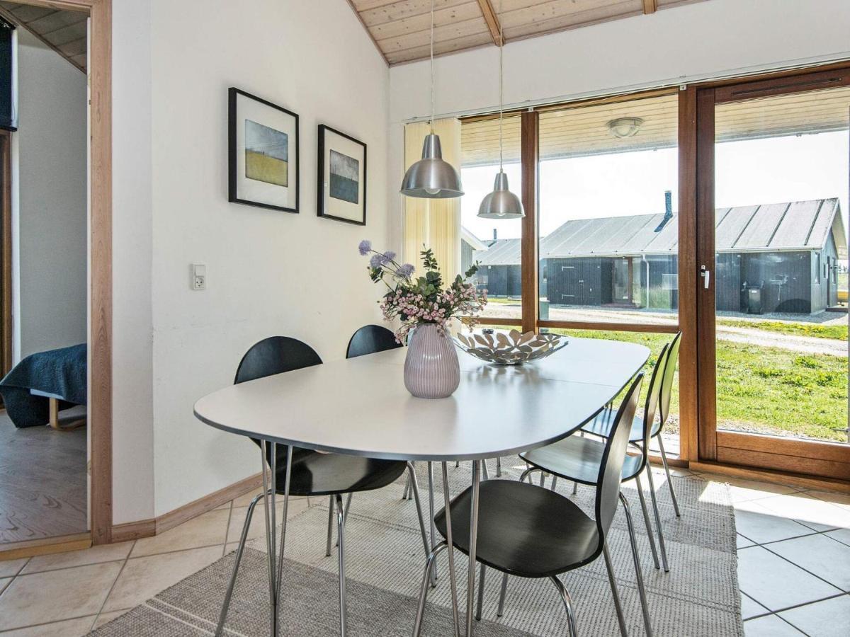 8 Person Holiday Home In Ulfborg Екстериор снимка